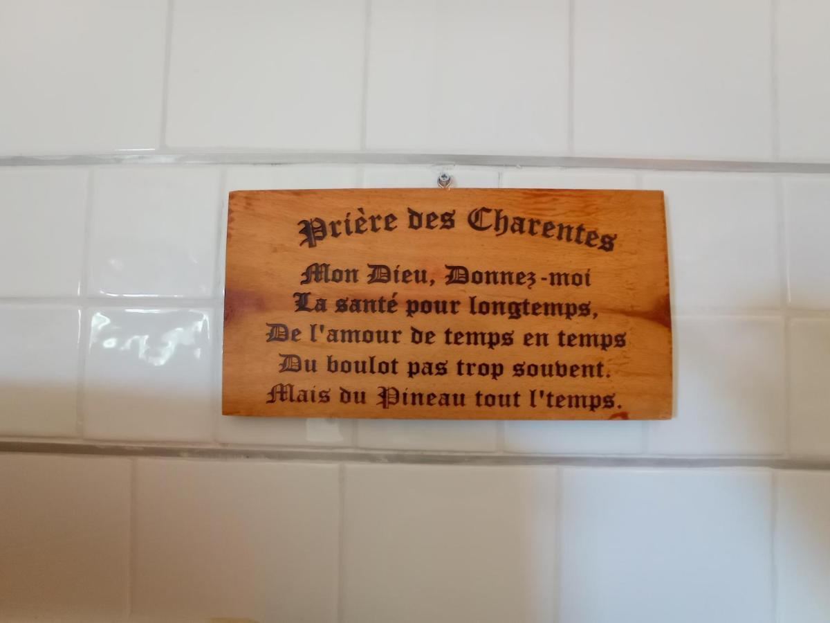 Appartement ecurie le buguet à Saint-Antoine-Cumond Extérieur photo
